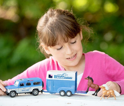 Breyer Farms Land Rover And TagALong Horse Trail