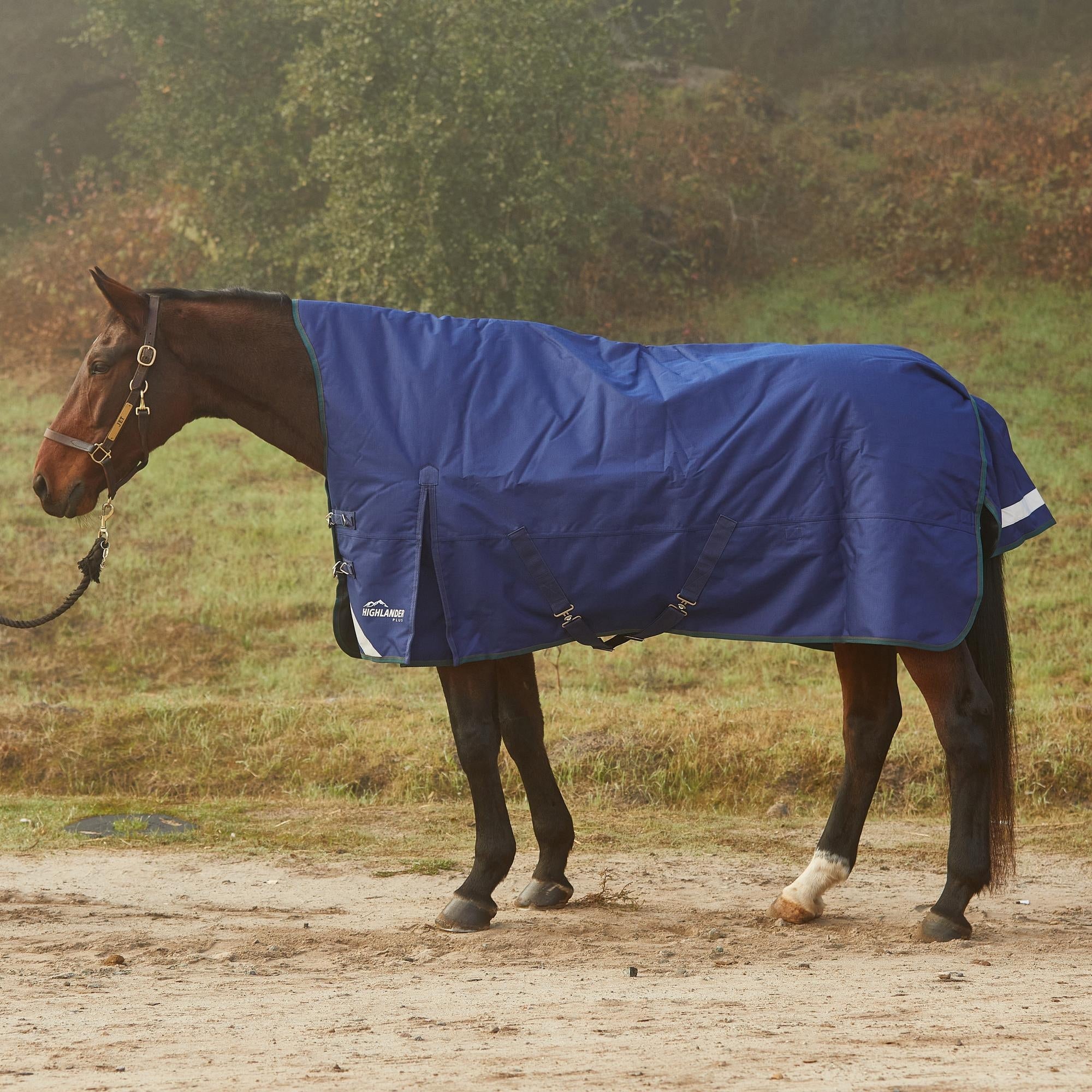 Shires Highlander Plus 200 High Neck Turnout