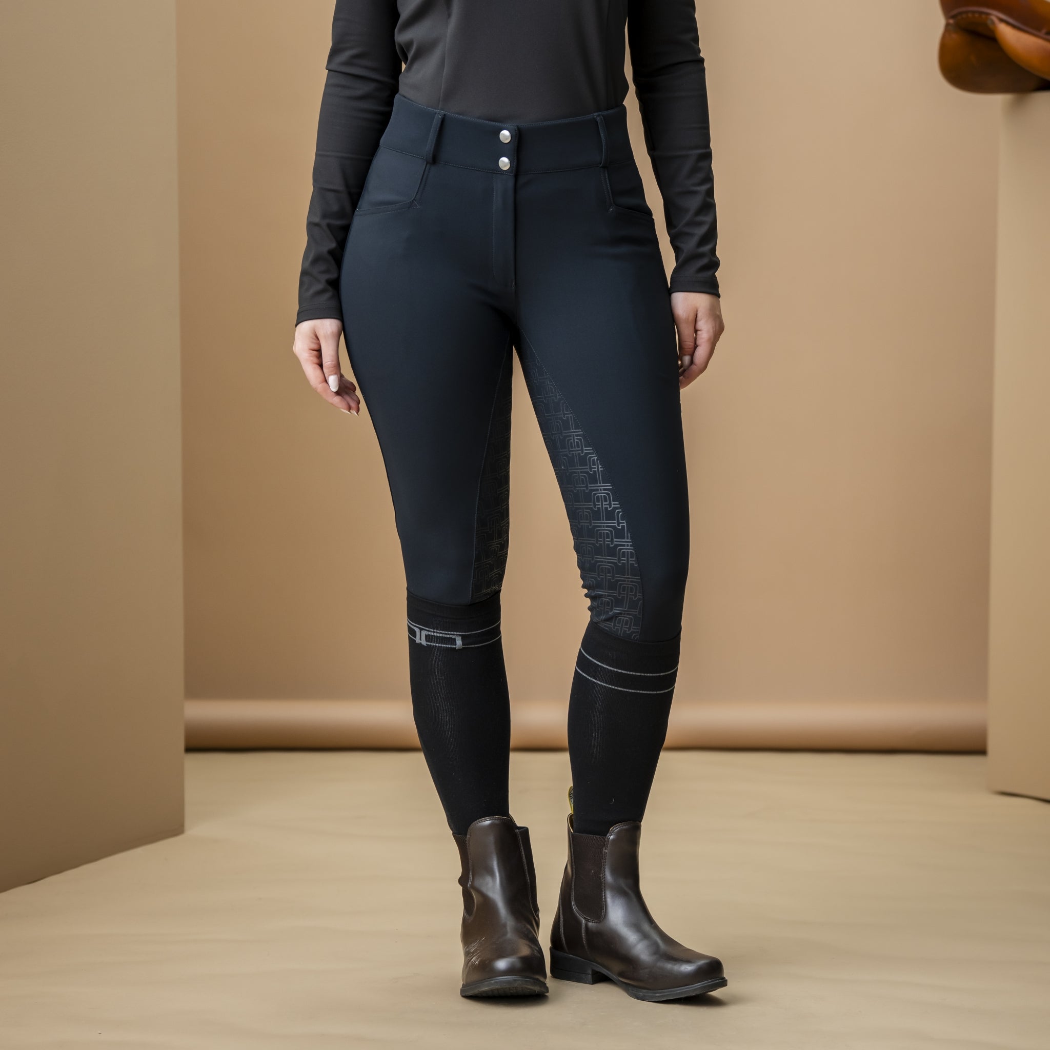 AA Allora Full Seat High Rise Breech
