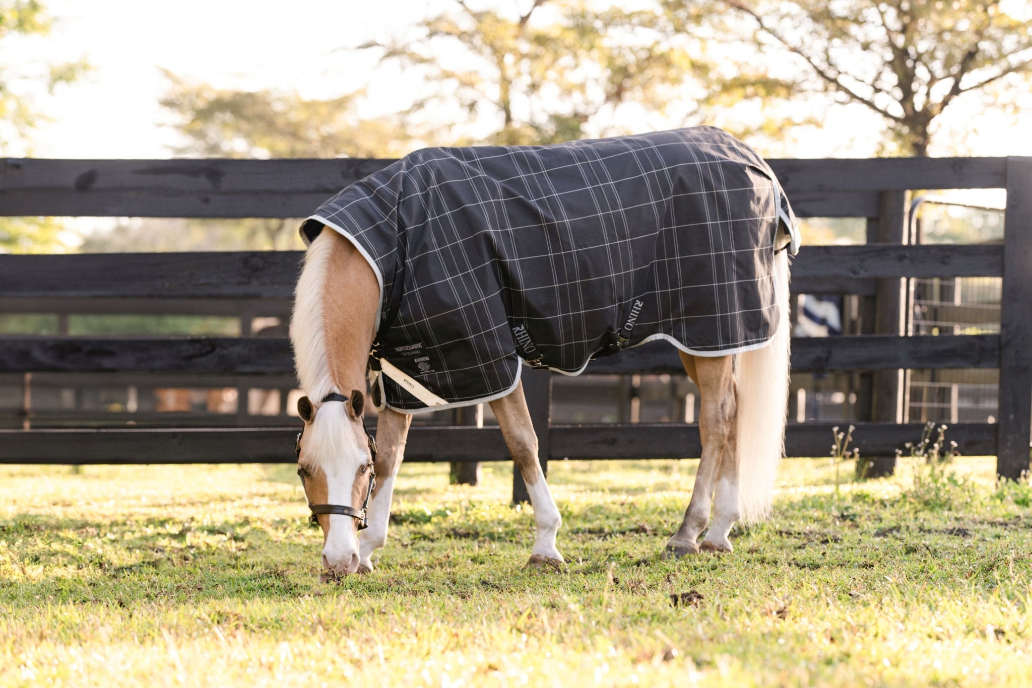 Amigo 1200D Pony Turnout 0g