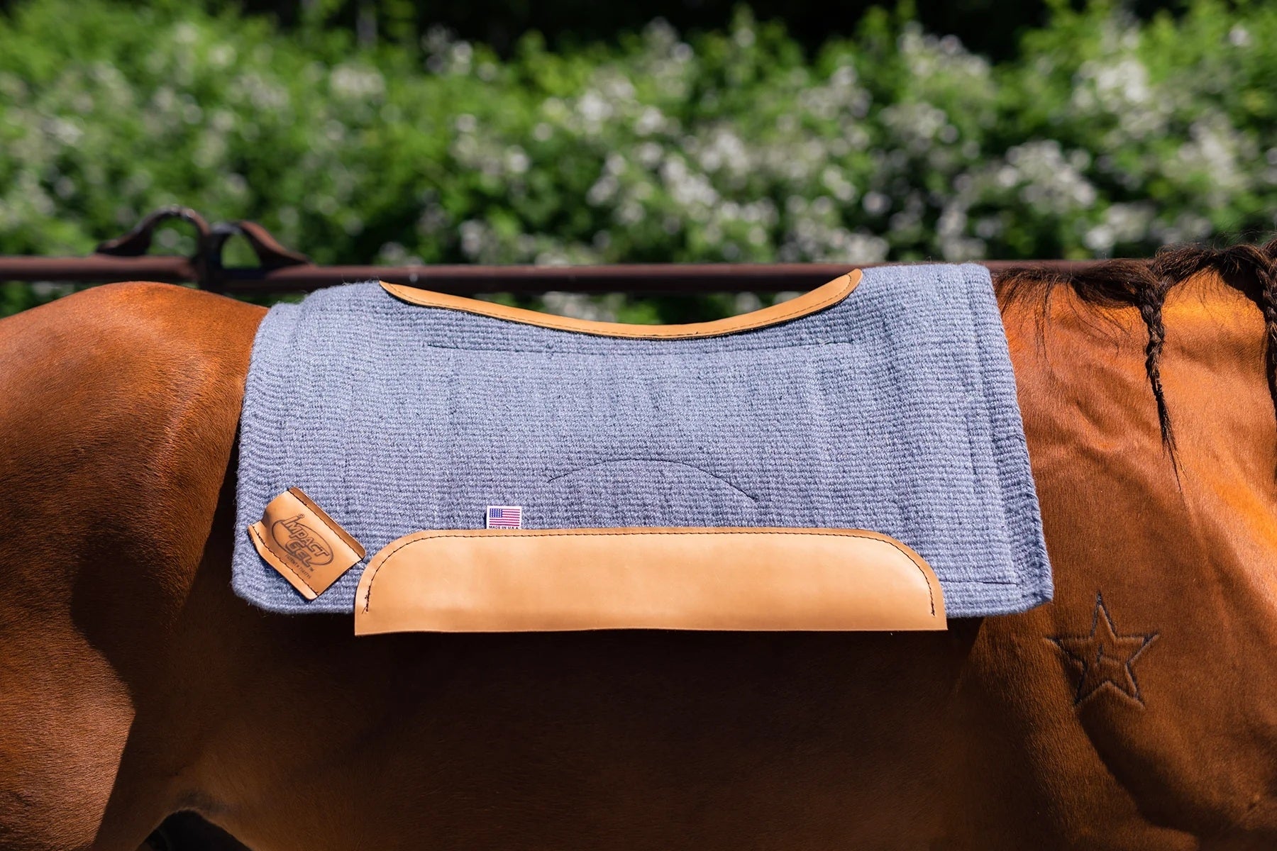 Impact Gel Sweet Treat Contour Cut with Felt Saddle Pad