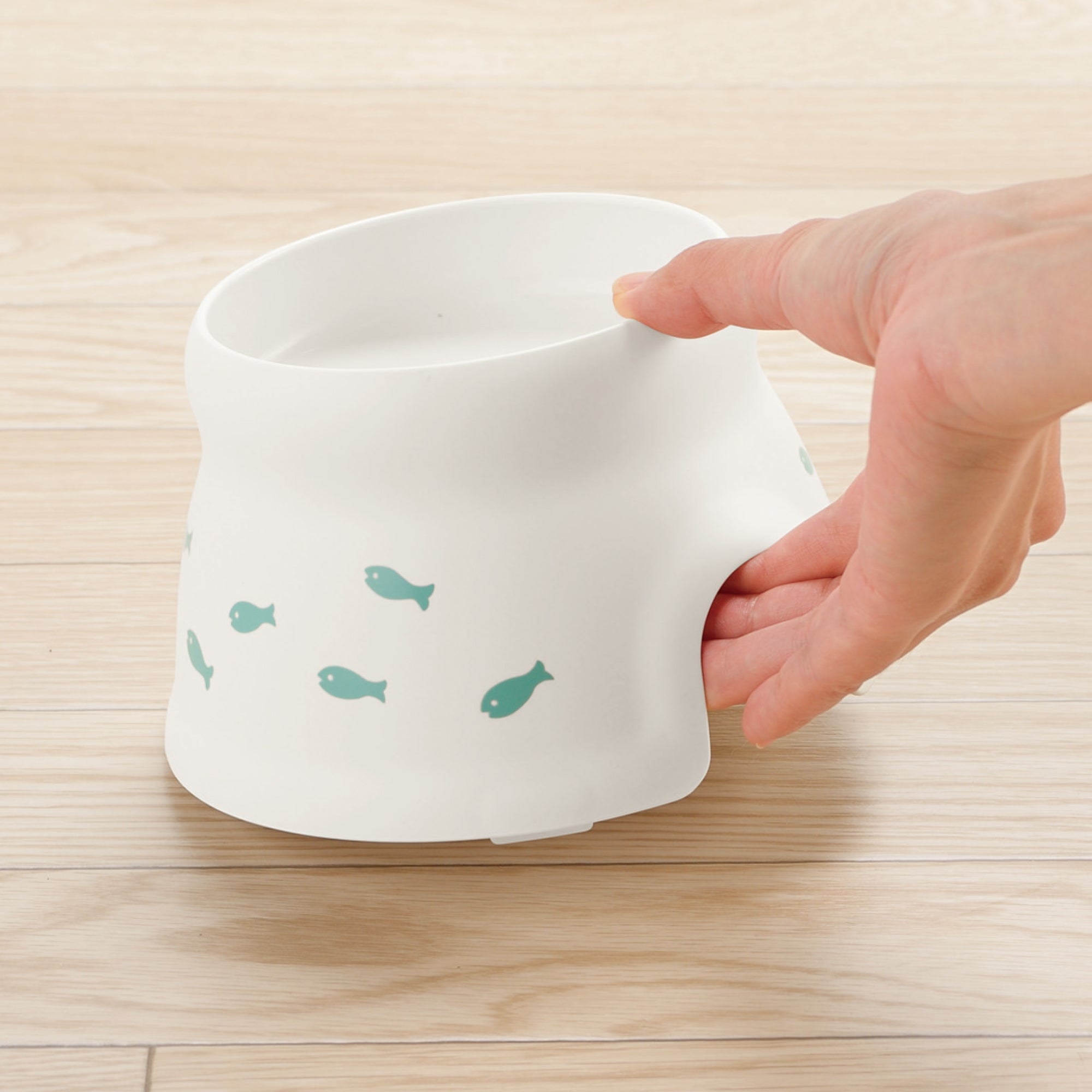 Richell Raised Cat Bowl