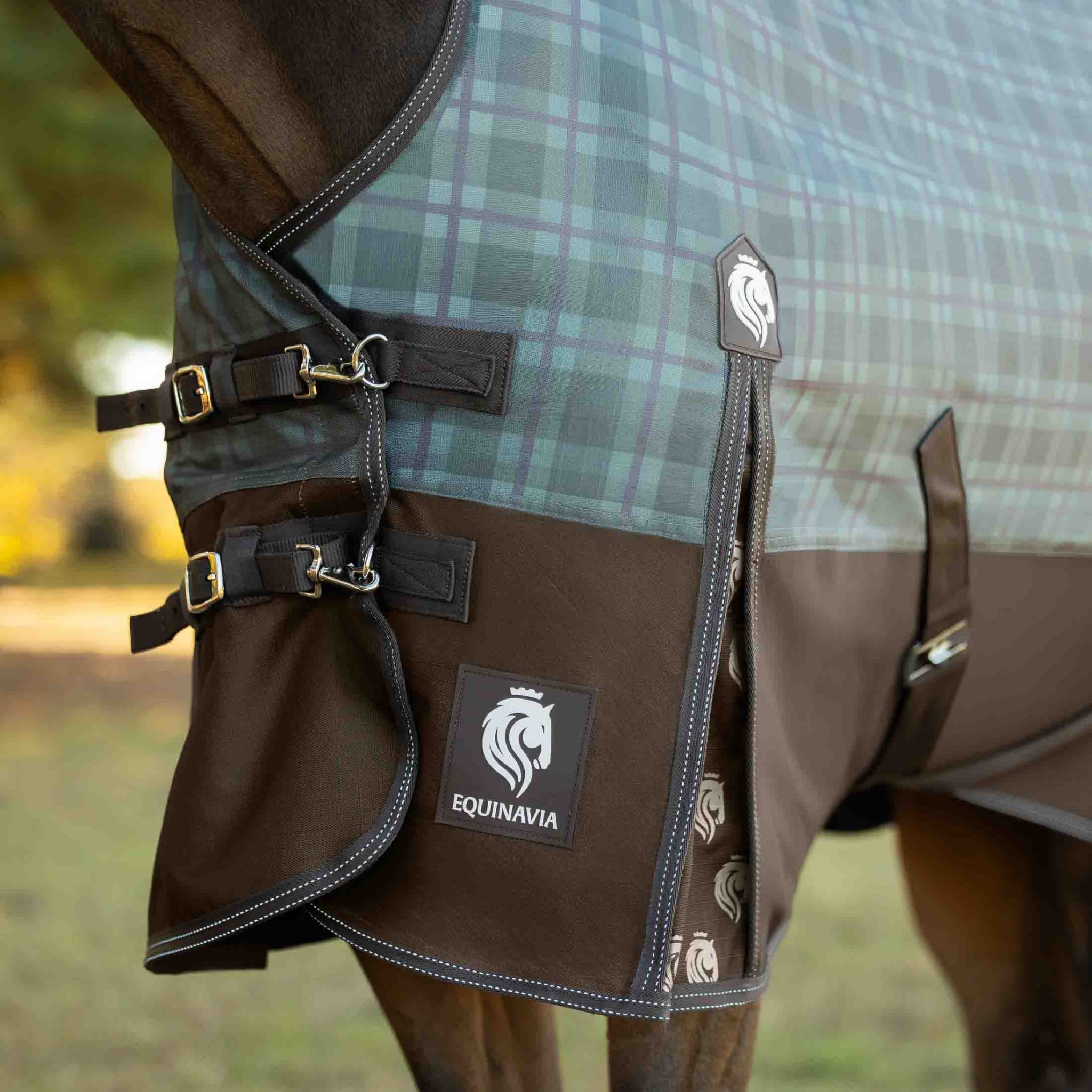 Equinavia Arktis Extended Neck Light Weight Turnout Blanket 100g