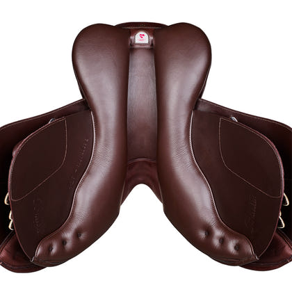 Bates Caprilli Close Contact Saddle + Forward Flap with Opulence Leather