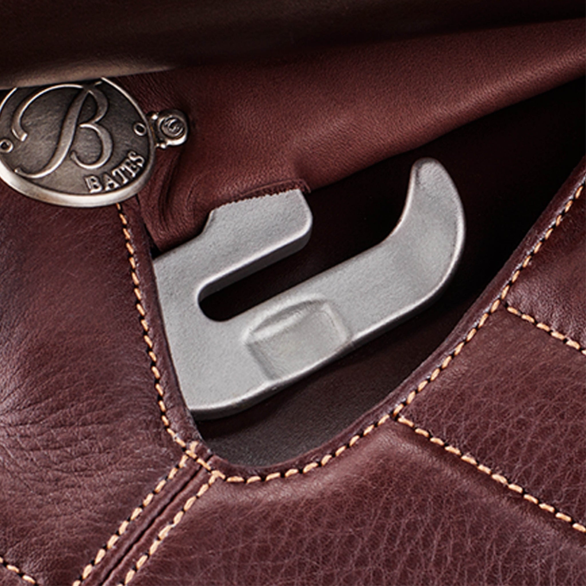 Bates Elevation Saddle