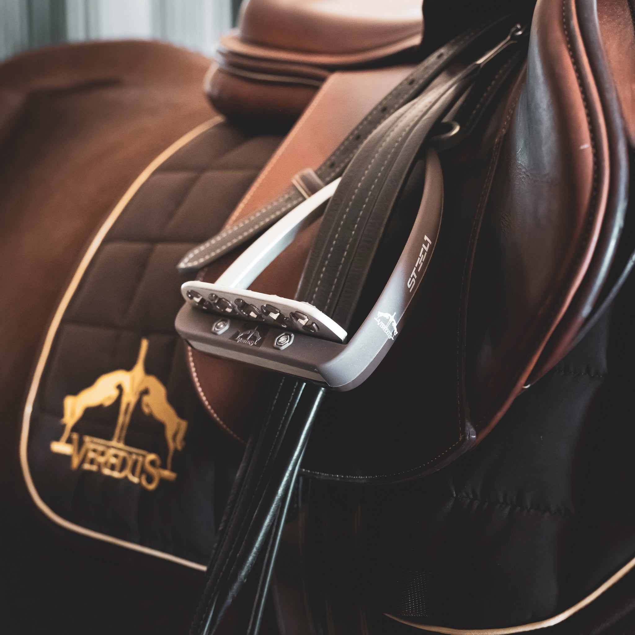 Veredus Vita Stirrup Steel1