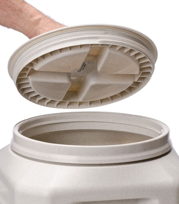 Vittles Vault Outback Collection Original