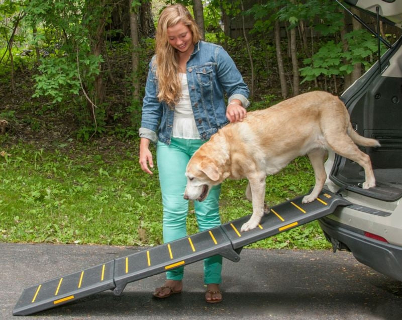 Pet Gear Extra-Wide Tri-Fold Reflective Pet Ramp