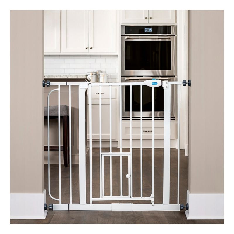 Extra Wide Walk Thru Gate with Pet Door