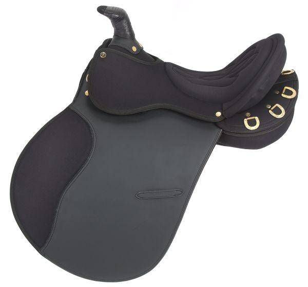 EquiRoyal EquiRoyal Pro Am Trail Saddle with Horn