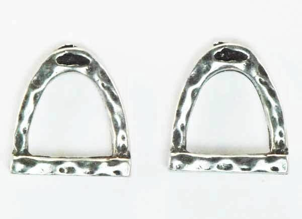 Finishing Touch Hammered Stirrup Earrings Silv