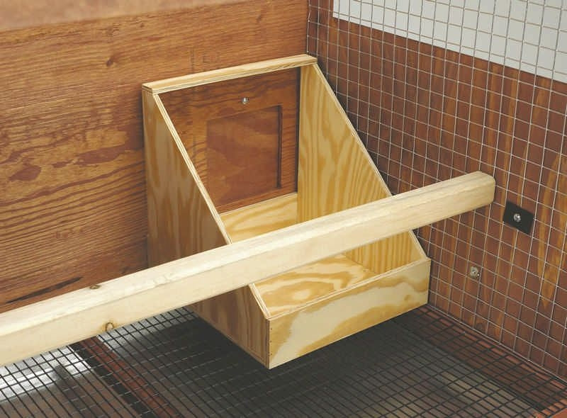 Chick-N-Nesting Box For Chickens 14x12x16 Natural