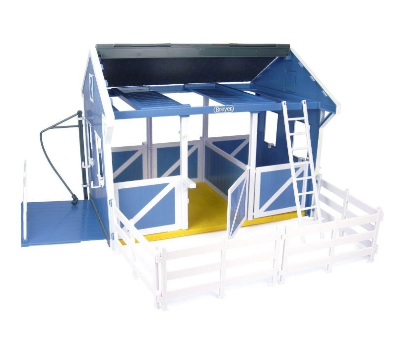 Breyer ClassicStable And Wash Stall 15x9.5x12 Bk/W