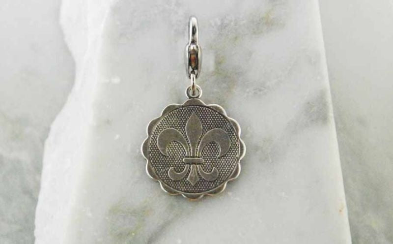 Barbary Scalloped Fleur-De-Lis Disk Silver
